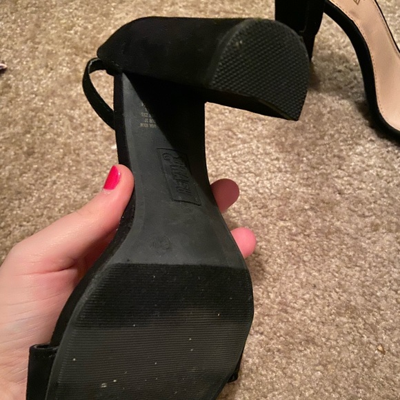 Cute Black Chunky Heels - Picture 7 of 8